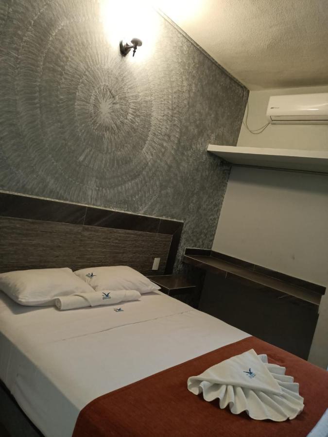 Hotel Albatros Пеньита-де-Хальтемба Экстерьер фото