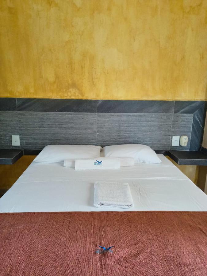 Hotel Albatros Пеньита-де-Хальтемба Экстерьер фото