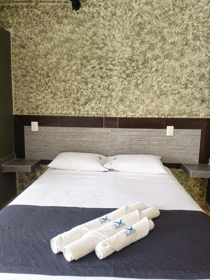 Hotel Albatros Пеньита-де-Хальтемба Экстерьер фото