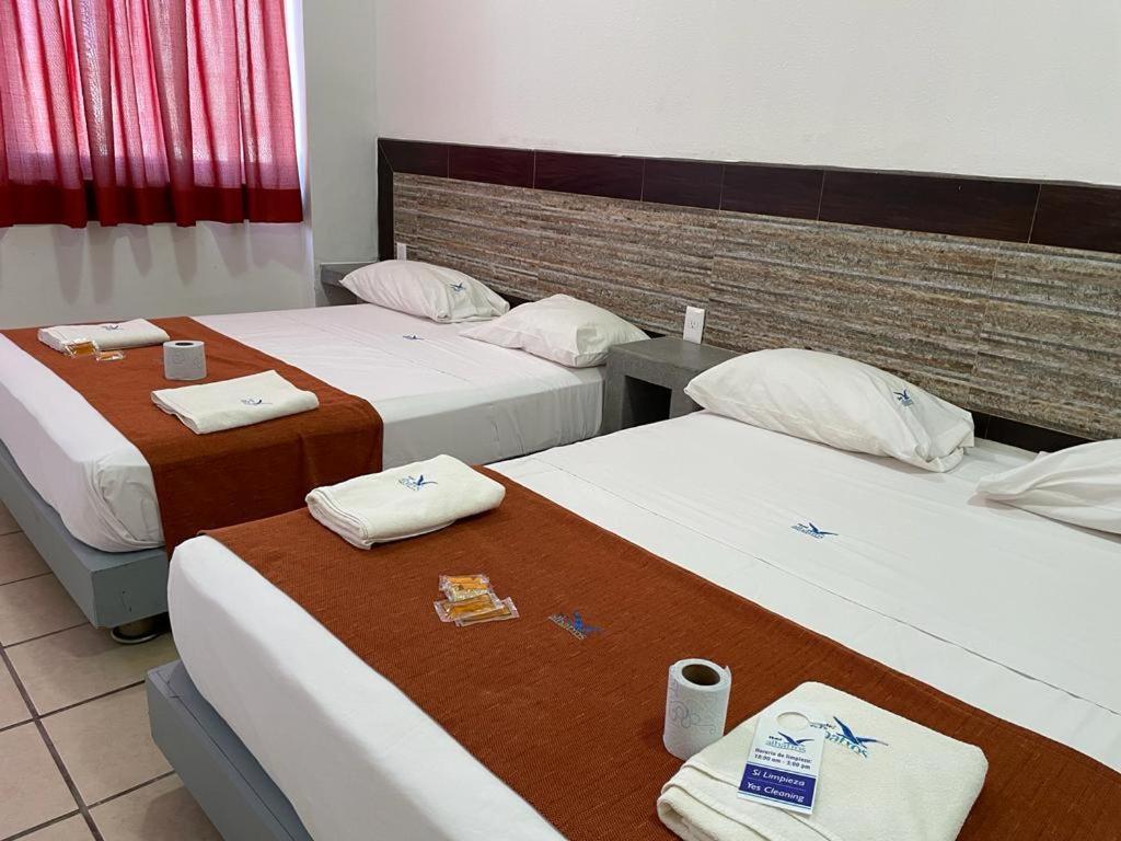 Hotel Albatros Пеньита-де-Хальтемба Экстерьер фото